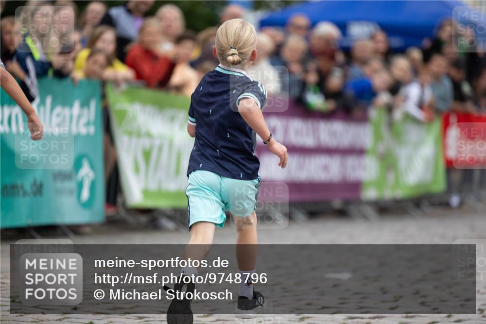 12.06.2026 - Holstenköstenlauf Michael Strokosch http://msf.ph/oto/9748796 12.06.2026 16:05:56 Laufen 31 meine-sportfotos.de