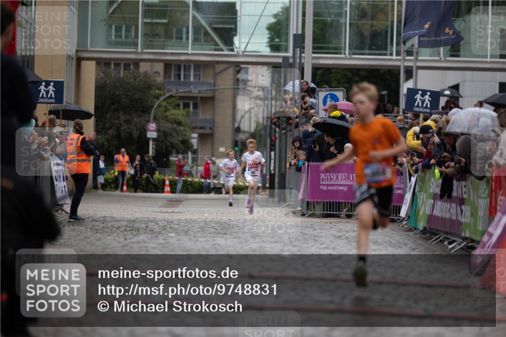 12.06.2026 - Holstenköstenlauf Michael Strokosch http://msf.ph/oto/9748831 12.06.2026 16:49:51 Laufen 80 meine-sportfotos.de