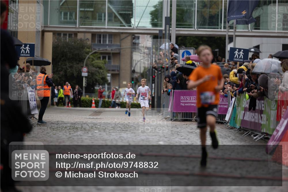 12.06.2026 - Holstenköstenlauf Michael Strokosch http://msf.ph/oto/9748832 12.06.2026 16:49:51 Laufen 80 meine-sportfotos.de