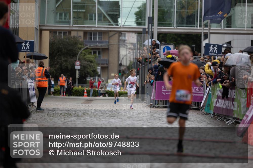 12.06.2026 - Holstenköstenlauf Michael Strokosch http://msf.ph/oto/9748833 12.06.2026 16:49:51 Laufen 83, 80 meine-sportfotos.de