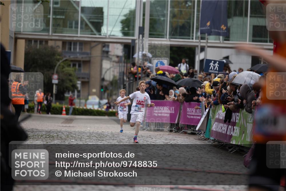 12.06.2026 - Holstenköstenlauf Michael Strokosch http://msf.ph/oto/9748835 12.06.2026 16:49:55 Laufen 80 meine-sportfotos.de