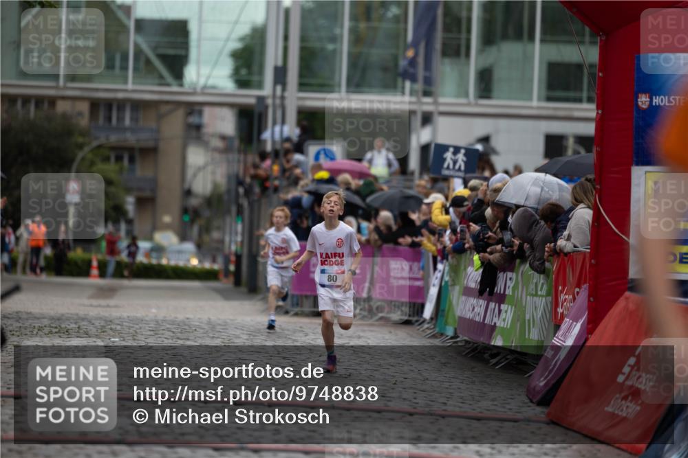 12.06.2026 - Holstenköstenlauf Michael Strokosch http://msf.ph/oto/9748838 12.06.2026 16:49:57 Laufen 80 meine-sportfotos.de