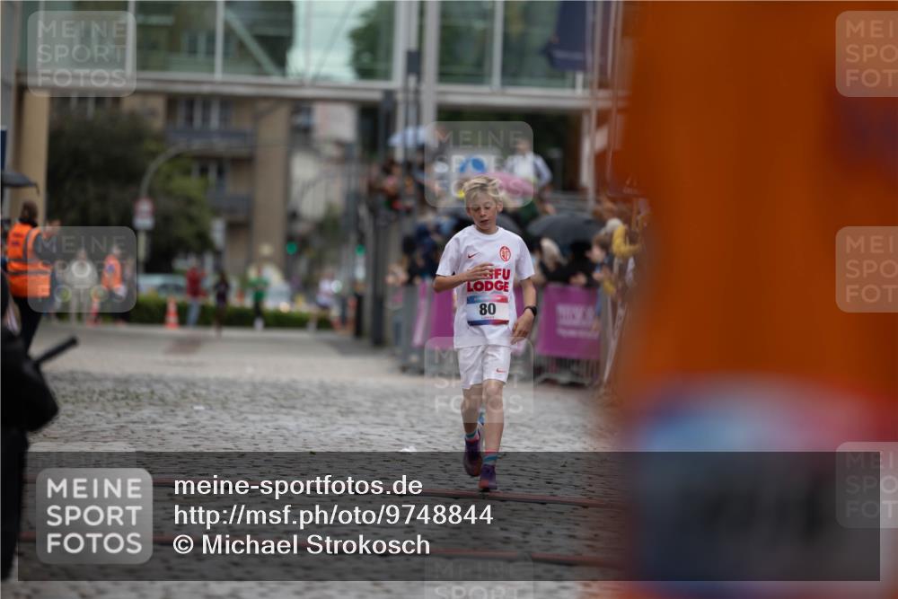 12.06.2026 - Holstenköstenlauf Michael Strokosch http://msf.ph/oto/9748844 12.06.2026 16:49:59 Laufen 117, 80 meine-sportfotos.de