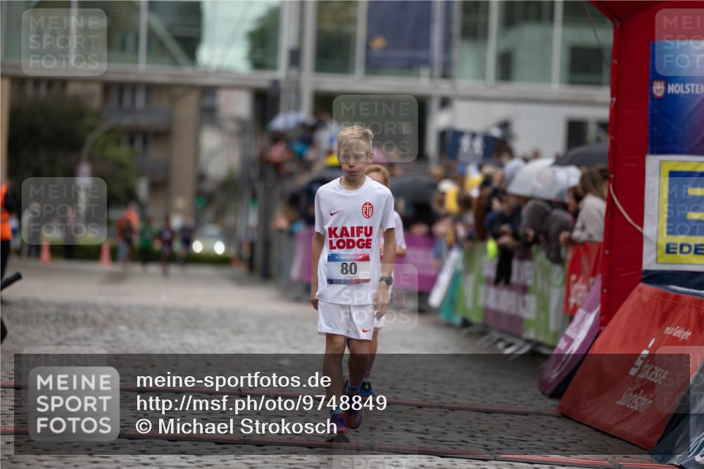 12.06.2026 - Holstenköstenlauf Michael Strokosch http://msf.ph/oto/9748849 12.06.2026 16:50:02 Laufen 80 meine-sportfotos.de