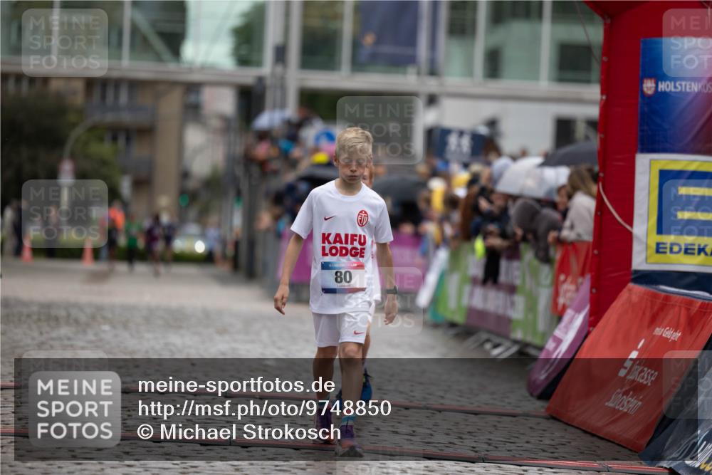 12.06.2026 - Holstenköstenlauf Michael Strokosch http://msf.ph/oto/9748850 12.06.2026 16:50:02 Laufen 111, 80 meine-sportfotos.de