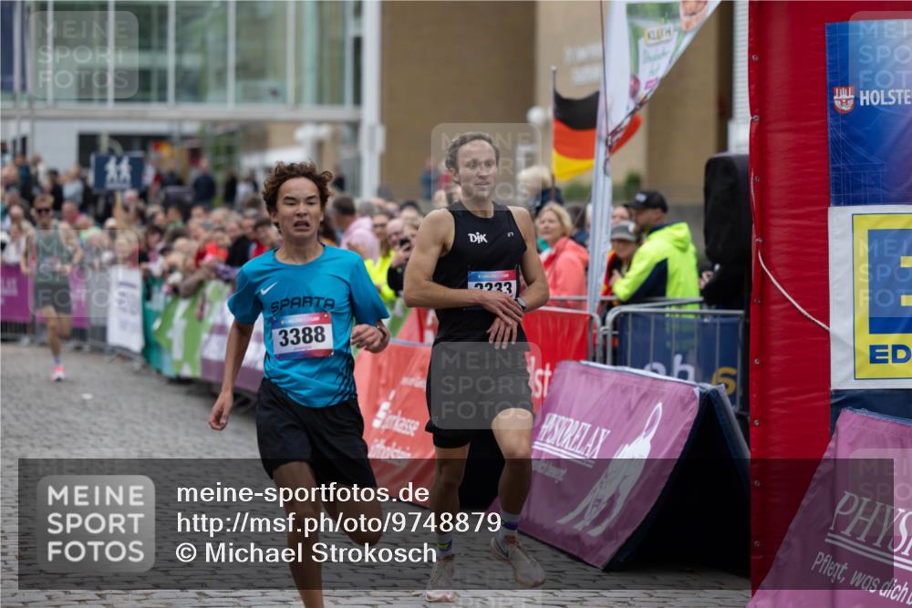 12.06.2026 - Holstenköstenlauf Michael Strokosch http://msf.ph/oto/9748879 12.06.2026 17:46:35 Laufen 3388, 2223, 1 meine-sportfotos.de