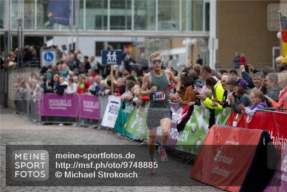 12.06.2026 - Holstenköstenlauf Michael Strokosch http://msf.ph/oto/9748885 12.06.2026 17:46:37 Laufen 3487 meine-sportfotos.de