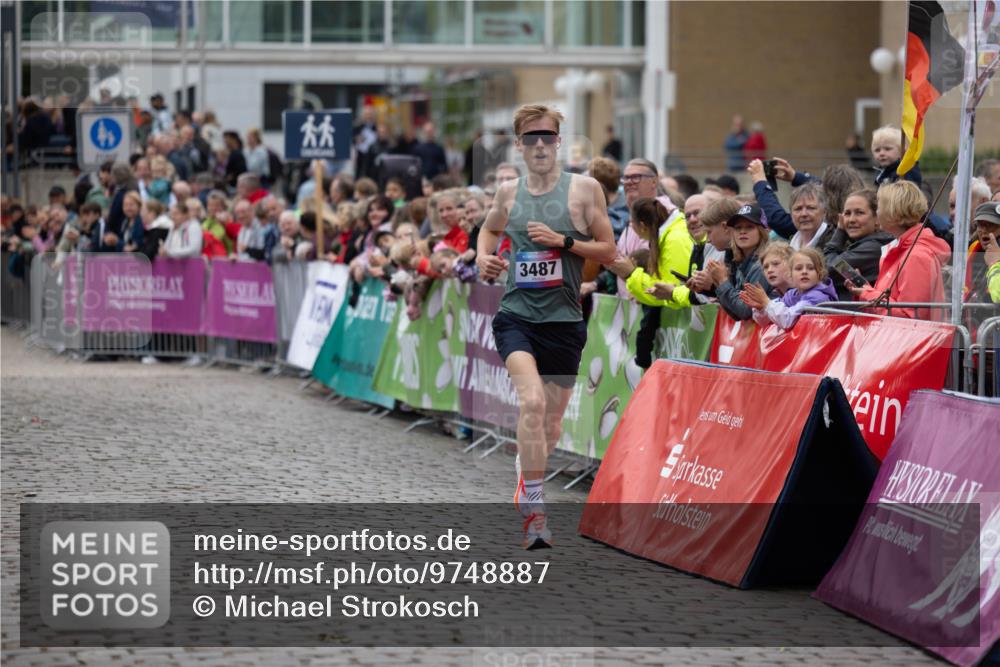 12.06.2026 - Holstenköstenlauf Michael Strokosch http://msf.ph/oto/9748887 12.06.2026 17:46:38 Laufen 3487 meine-sportfotos.de