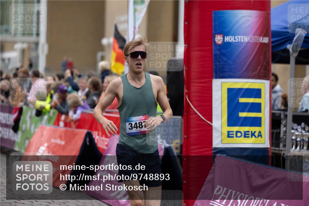12.06.2026 - Holstenköstenlauf Michael Strokosch http://msf.ph/oto/9748893 12.06.2026 17:46:39 Laufen 5, 348 meine-sportfotos.de