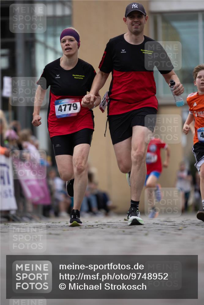12.06.2026 - Holstenköstenlauf Michael Strokosch http://msf.ph/oto/9748952 12.06.2026 17:58:22 Laufen 4779, 4 meine-sportfotos.de