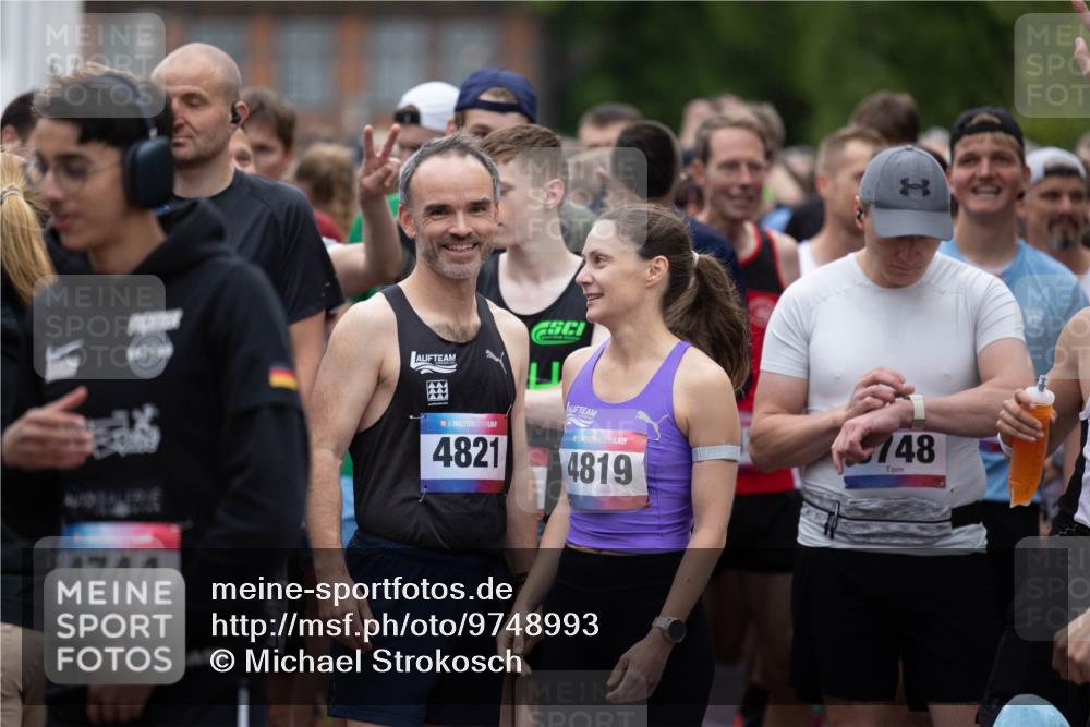 12.06.2026 - Holstenköstenlauf Michael Strokosch http://msf.ph/oto/9748993 12.06.2026 18:53:47 Laufen 4744, 36, 4821, 4819, 148 meine-sportfotos.de