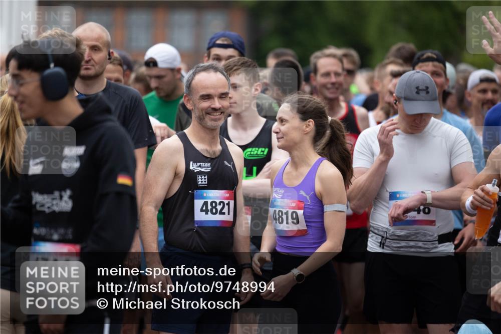 12.06.2026 - Holstenköstenlauf Michael Strokosch http://msf.ph/oto/9748994 12.06.2026 18:53:47 Laufen 4744, 36, 4821, 4819, 40 meine-sportfotos.de