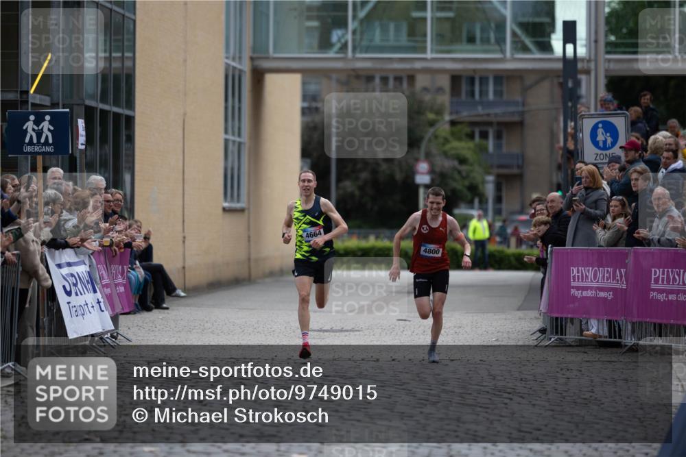 12.06.2026 - Holstenköstenlauf Michael Strokosch http://msf.ph/oto/9749015 12.06.2026 19:31:53 Laufen 4664, 4800 meine-sportfotos.de