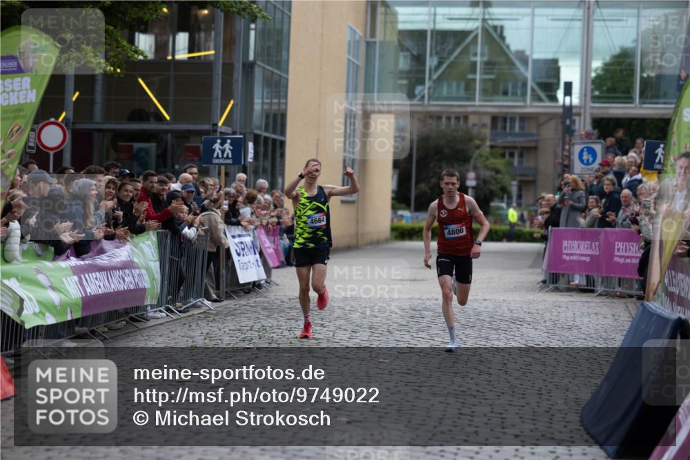 12.06.2026 - Holstenköstenlauf Michael Strokosch http://msf.ph/oto/9749022 12.06.2026 19:31:55 Laufen 4664, 4800 meine-sportfotos.de