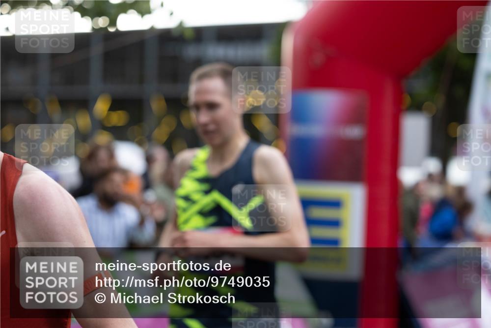 12.06.2026 - Holstenköstenlauf Michael Strokosch http://msf.ph/oto/9749035 12.06.2026 19:32:00 Laufen  meine-sportfotos.de