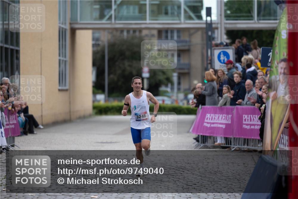 12.06.2026 - Holstenköstenlauf Michael Strokosch http://msf.ph/oto/9749040 12.06.2026 19:33:17 Laufen 3246, 700 meine-sportfotos.de