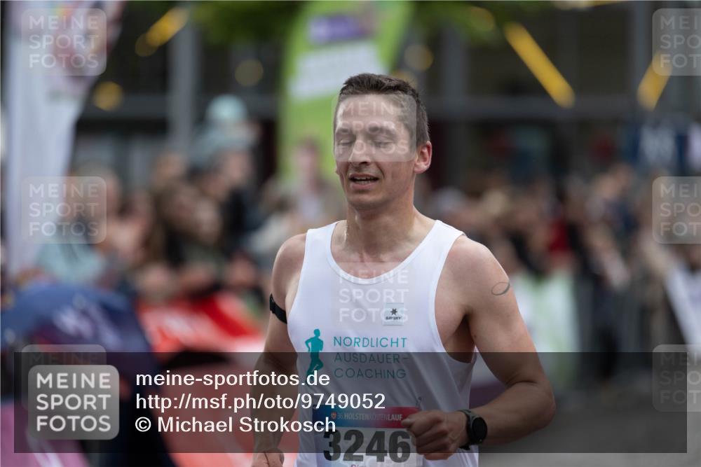 12.06.2026 - Holstenköstenlauf Michael Strokosch http://msf.ph/oto/9749052 12.06.2026 19:33:22 Laufen 36, 3246 meine-sportfotos.de