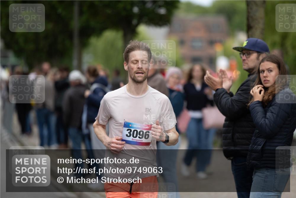 12.06.2026 - Holstenköstenlauf Michael Strokosch http://msf.ph/oto/9749063 12.06.2026 19:35:25 Laufen 36, 3096 meine-sportfotos.de