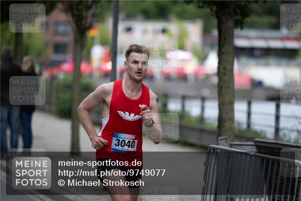 12.06.2026 - Holstenköstenlauf Michael Strokosch http://msf.ph/oto/9749077 12.06.2026 19:36:08 Laufen 36, 3040 meine-sportfotos.de