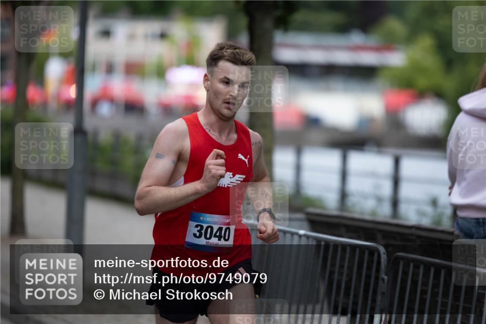 12.06.2026 - Holstenköstenlauf Michael Strokosch http://msf.ph/oto/9749079 12.06.2026 19:36:09 Laufen 36, 3040 meine-sportfotos.de