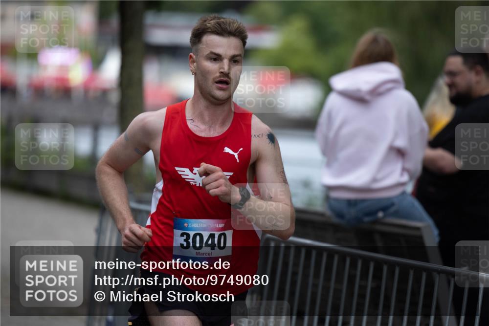 12.06.2026 - Holstenköstenlauf Michael Strokosch http://msf.ph/oto/9749080 12.06.2026 19:36:09 Laufen 36, 3040 meine-sportfotos.de