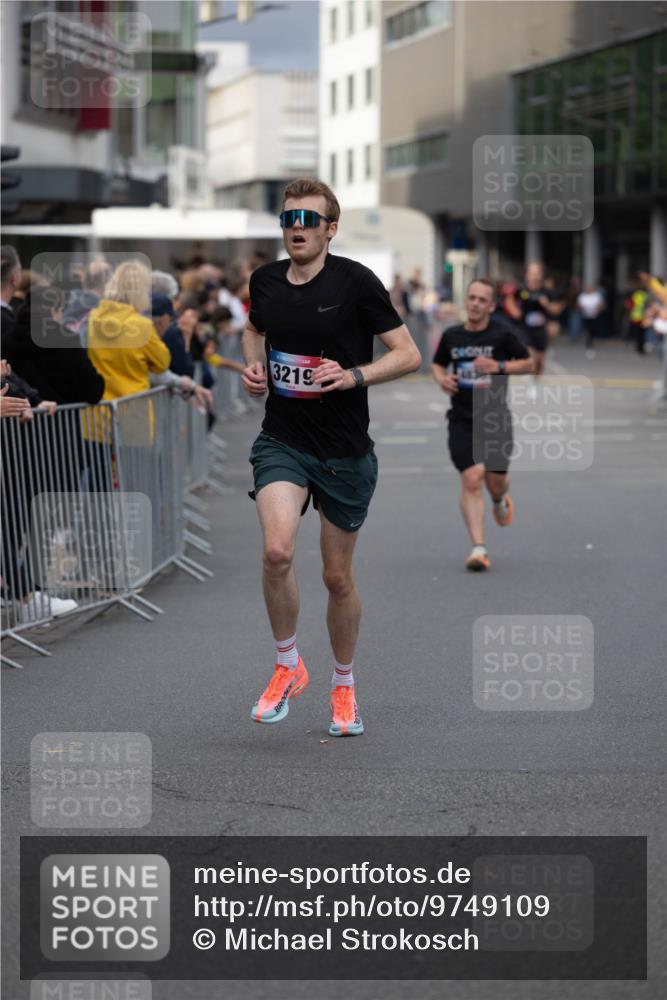 12.06.2026 - Holstenköstenlauf Michael Strokosch http://msf.ph/oto/9749109 12.06.2026 19:39:16 Laufen 3219 meine-sportfotos.de