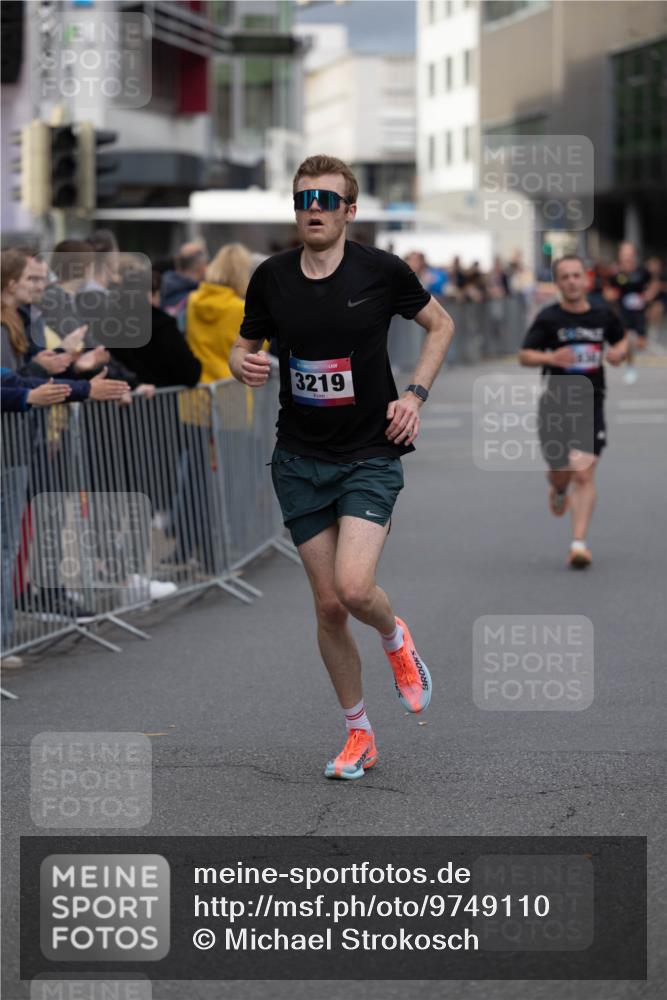 12.06.2026 - Holstenköstenlauf Michael Strokosch http://msf.ph/oto/9749110 12.06.2026 19:39:17 Laufen 3219 meine-sportfotos.de