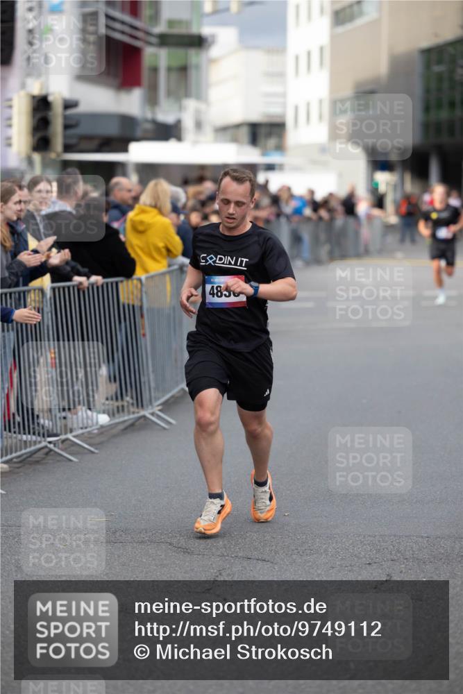12.06.2026 - Holstenköstenlauf Michael Strokosch http://msf.ph/oto/9749112 12.06.2026 19:39:19 Laufen 485 meine-sportfotos.de