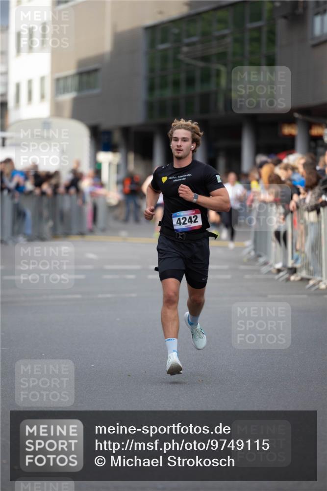 12.06.2026 - Holstenköstenlauf Michael Strokosch http://msf.ph/oto/9749115 12.06.2026 19:39:23 Laufen 4242 meine-sportfotos.de