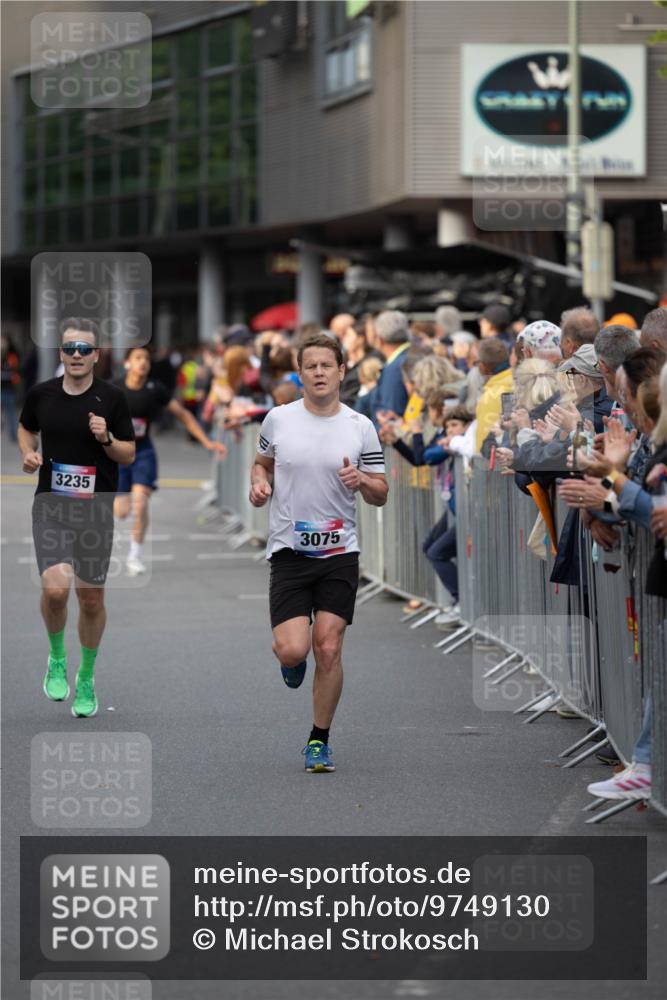 12.06.2026 - Holstenköstenlauf Michael Strokosch http://msf.ph/oto/9749130 12.06.2026 19:39:49 Laufen 3235, 3075 meine-sportfotos.de
