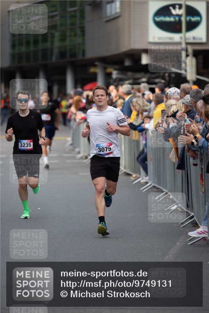 12.06.2026 - Holstenköstenlauf Michael Strokosch http://msf.ph/oto/9749131 12.06.2026 19:39:49 Laufen 3235, 3075 meine-sportfotos.de