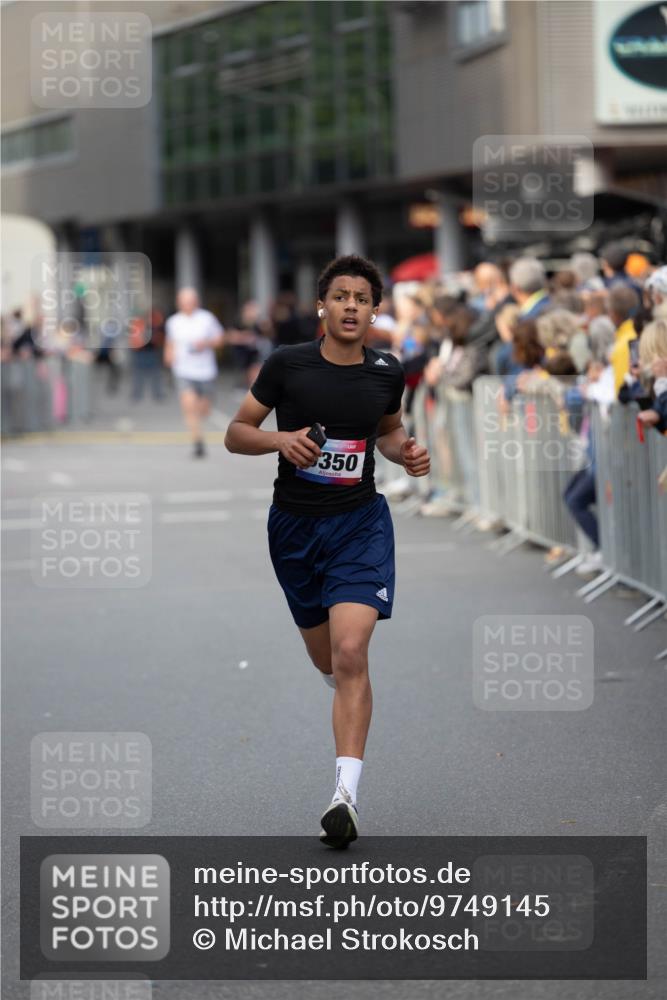 12.06.2026 - Holstenköstenlauf Michael Strokosch http://msf.ph/oto/9749145 12.06.2026 19:39:54 Laufen 350 meine-sportfotos.de