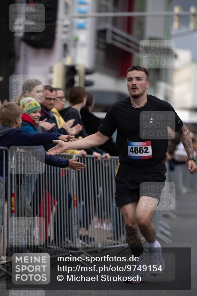 12.06.2026 - Holstenköstenlauf Michael Strokosch http://msf.ph/oto/9749154 12.06.2026 19:40:24 Laufen 4862 meine-sportfotos.de