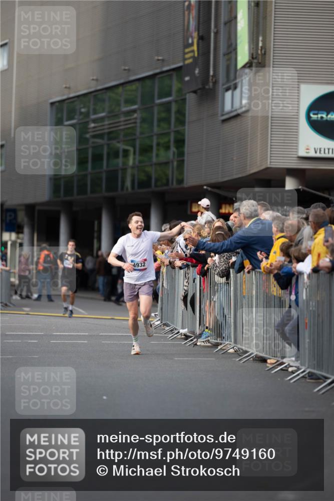 12.06.2026 - Holstenköstenlauf Michael Strokosch http://msf.ph/oto/9749160 12.06.2026 19:40:38 Laufen 4932 meine-sportfotos.de