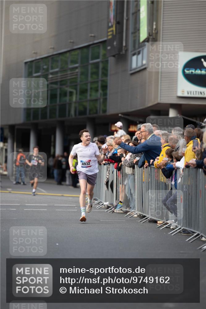 12.06.2026 - Holstenköstenlauf Michael Strokosch http://msf.ph/oto/9749162 12.06.2026 19:40:38 Laufen 4932 meine-sportfotos.de
