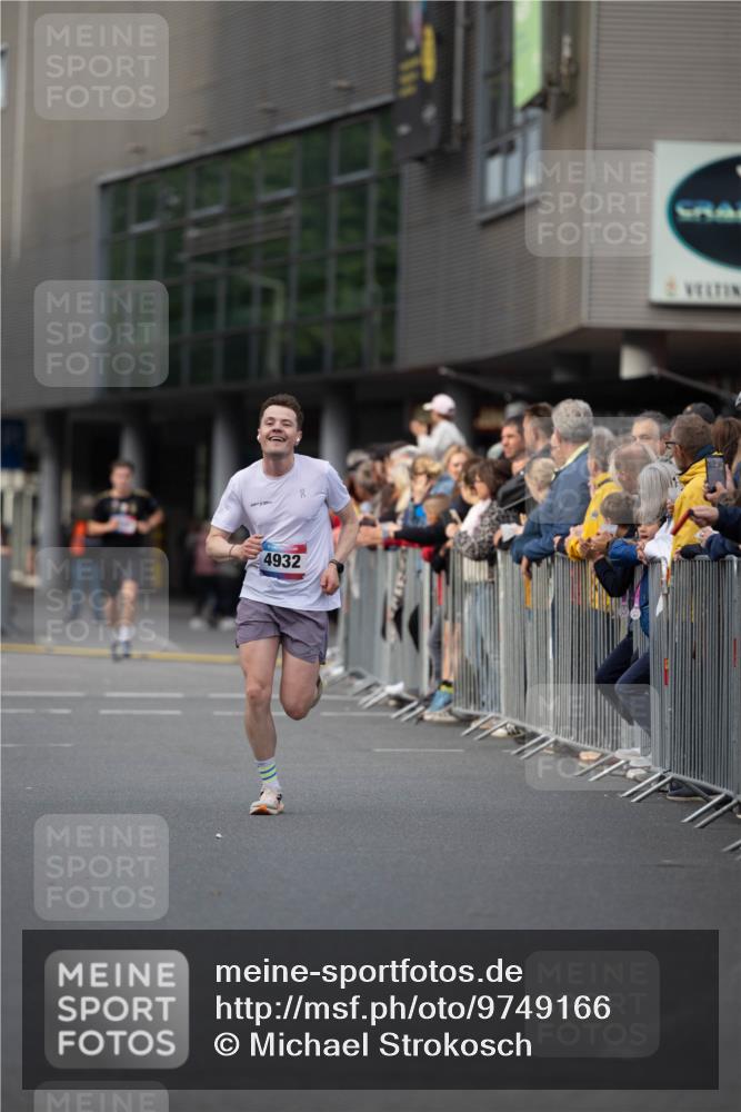 12.06.2026 - Holstenköstenlauf Michael Strokosch http://msf.ph/oto/9749166 12.06.2026 19:40:40 Laufen 4932 meine-sportfotos.de