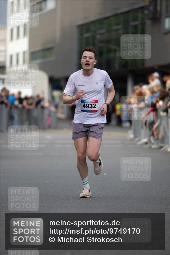 12.06.2026 - Holstenköstenlauf Michael Strokosch http://msf.ph/oto/9749170 12.06.2026 19:40:42 Laufen 4932 meine-sportfotos.de