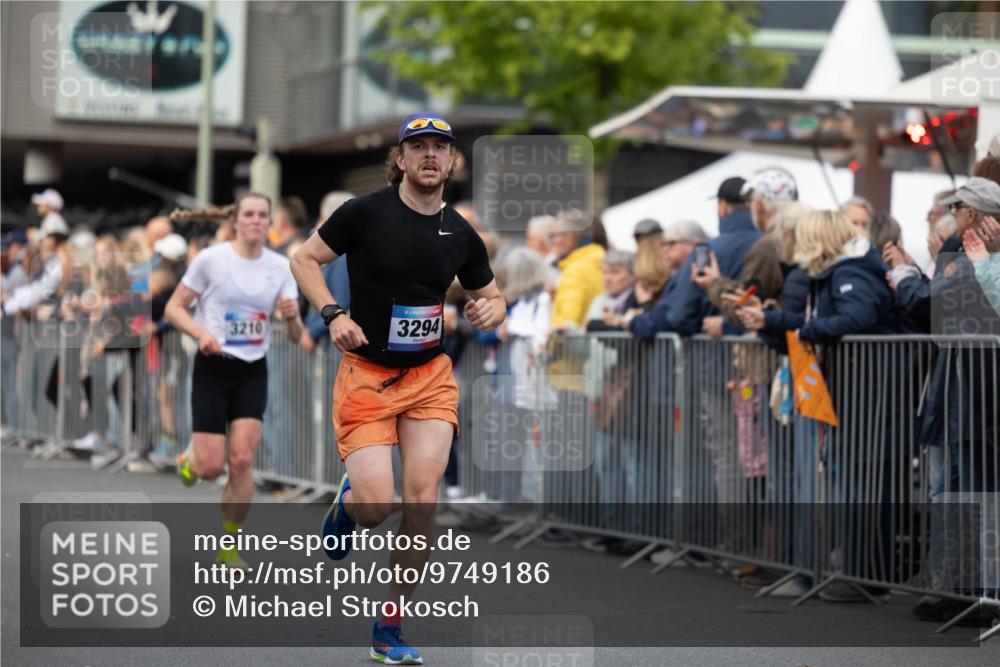 12.06.2026 - Holstenköstenlauf Michael Strokosch http://msf.ph/oto/9749186 12.06.2026 19:41:08 Laufen 6, 3210, 3294 meine-sportfotos.de