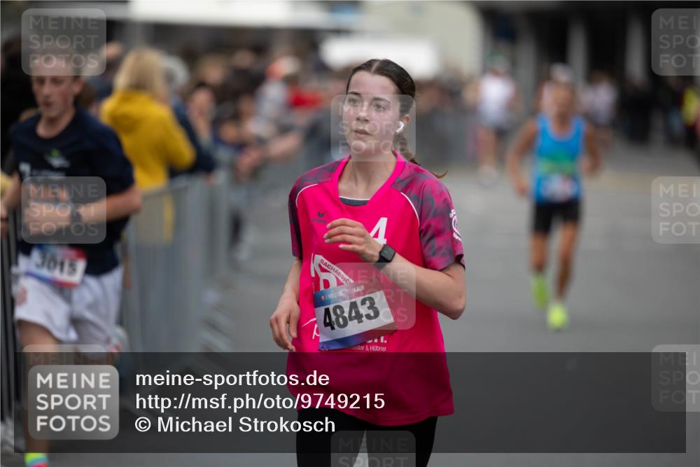 12.06.2026 - Holstenköstenlauf Michael Strokosch http://msf.ph/oto/9749215 12.06.2026 19:42:14 Laufen 3015, 1, 4843, 17 meine-sportfotos.de