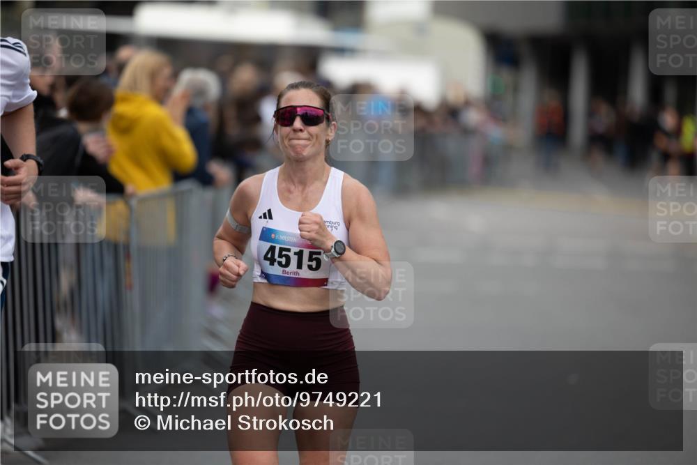 12.06.2026 - Holstenköstenlauf Michael Strokosch http://msf.ph/oto/9749221 12.06.2026 19:42:32 Laufen 36, 4515 meine-sportfotos.de