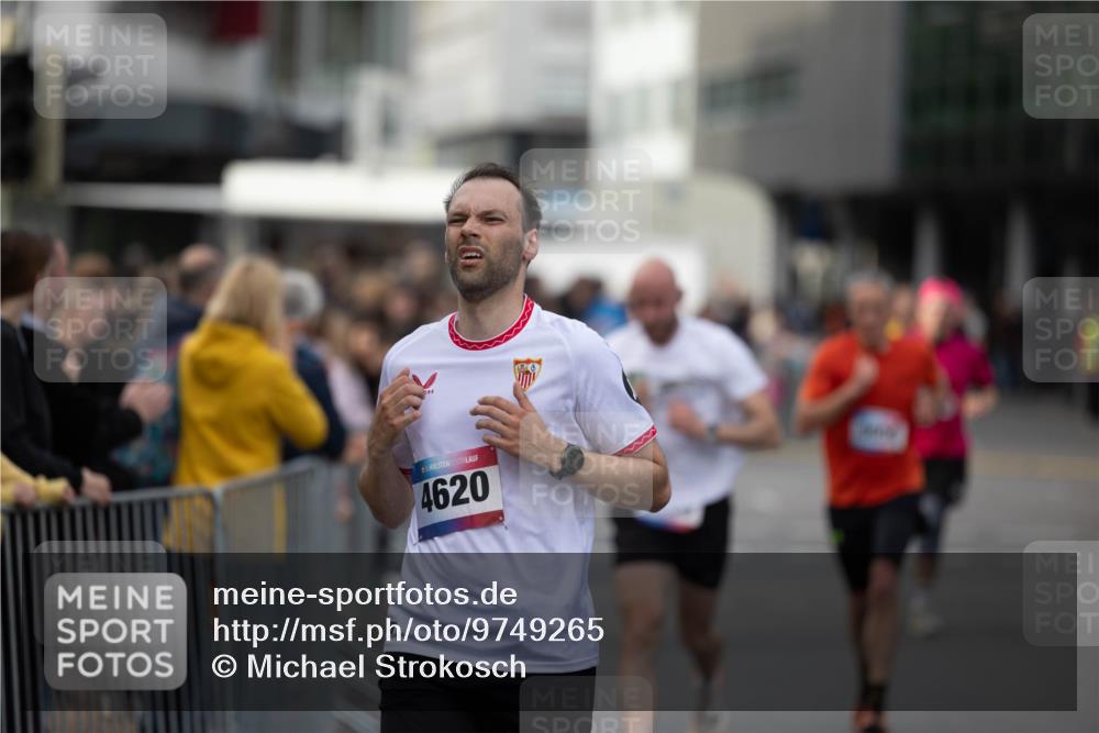 12.06.2026 - Holstenköstenlauf Michael Strokosch http://msf.ph/oto/9749265 12.06.2026 19:44:14 Laufen 4620, 07 meine-sportfotos.de