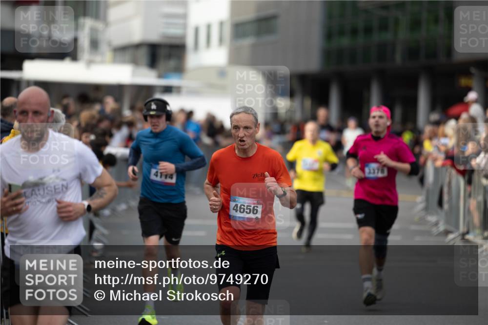 12.06.2026 - Holstenköstenlauf Michael Strokosch http://msf.ph/oto/9749270 12.06.2026 19:44:15 Laufen 4114, 4656, 3378 meine-sportfotos.de