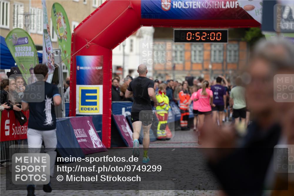 12.06.2026 - Holstenköstenlauf Michael Strokosch http://msf.ph/oto/9749299 12.06.2026 19:52:02 Laufen 01, 32298, 80, 52, 00 meine-sportfotos.de