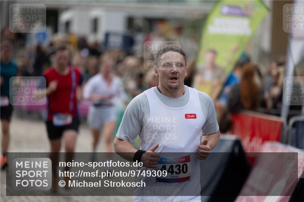 12.06.2026 - Holstenköstenlauf Michael Strokosch http://msf.ph/oto/9749309 12.06.2026 19:53:04 Laufen 36, 4430 meine-sportfotos.de