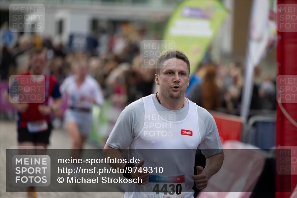 12.06.2026 - Holstenköstenlauf Michael Strokosch http://msf.ph/oto/9749310 12.06.2026 19:53:04 Laufen 36, 4430 meine-sportfotos.de