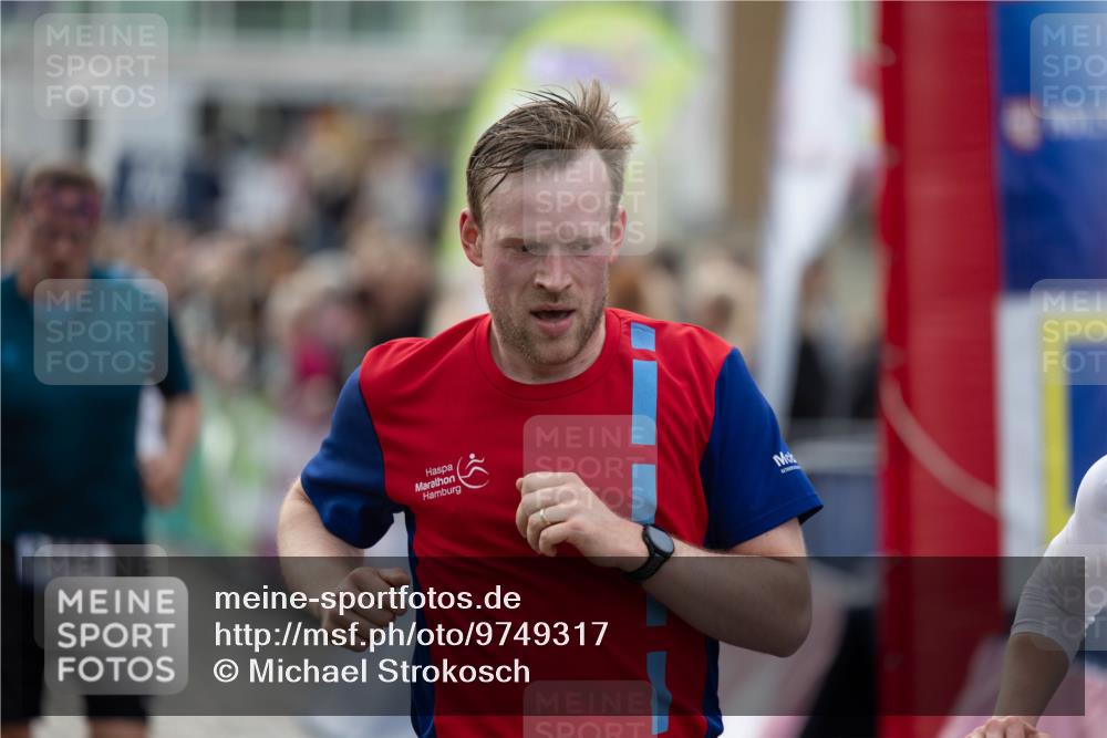 12.06.2026 - Holstenköstenlauf Michael Strokosch http://msf.ph/oto/9749317 12.06.2026 19:53:07 Laufen  meine-sportfotos.de