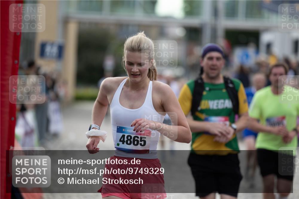12.06.2026 - Holstenköstenlauf Michael Strokosch http://msf.ph/oto/9749329 12.06.2026 19:53:13 Laufen 36, 4865 meine-sportfotos.de