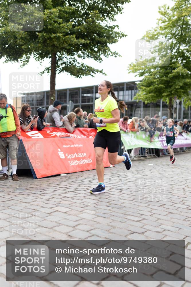 12.06.2026 - Holstenköstenlauf Michael Strokosch http://msf.ph/oto/9749380 12.06.2026 17:56:39 Laufen 4073 meine-sportfotos.de