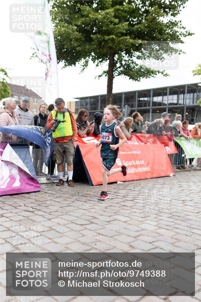 12.06.2026 - Holstenköstenlauf Michael Strokosch http://msf.ph/oto/9749388 12.06.2026 17:56:41 Laufen 4073 meine-sportfotos.de