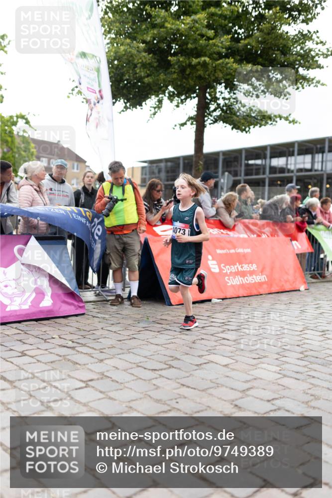 12.06.2026 - Holstenköstenlauf Michael Strokosch http://msf.ph/oto/9749389 12.06.2026 17:56:41 Laufen 4073 meine-sportfotos.de